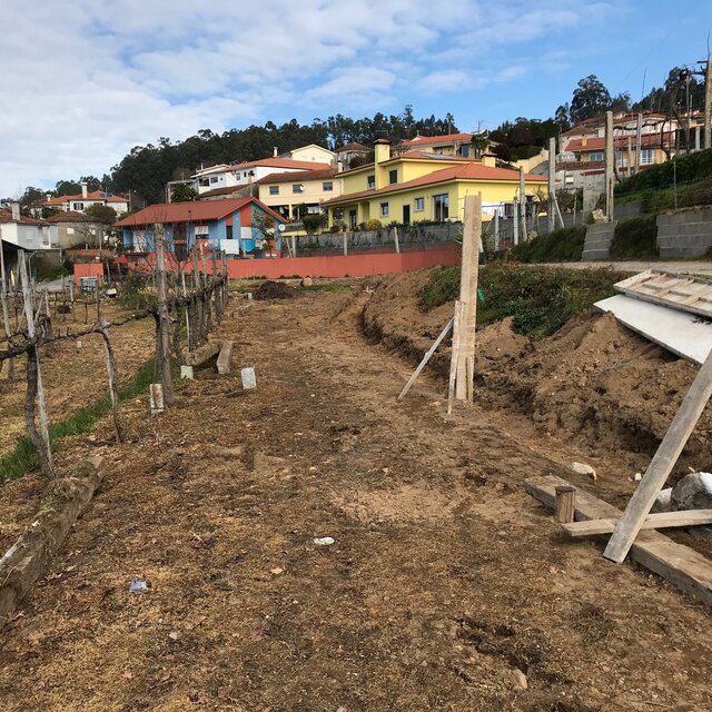 Alargamento da Rua do Aido de Macinhata + Construção de rede de águas residuais em S. Pedro de Ca...