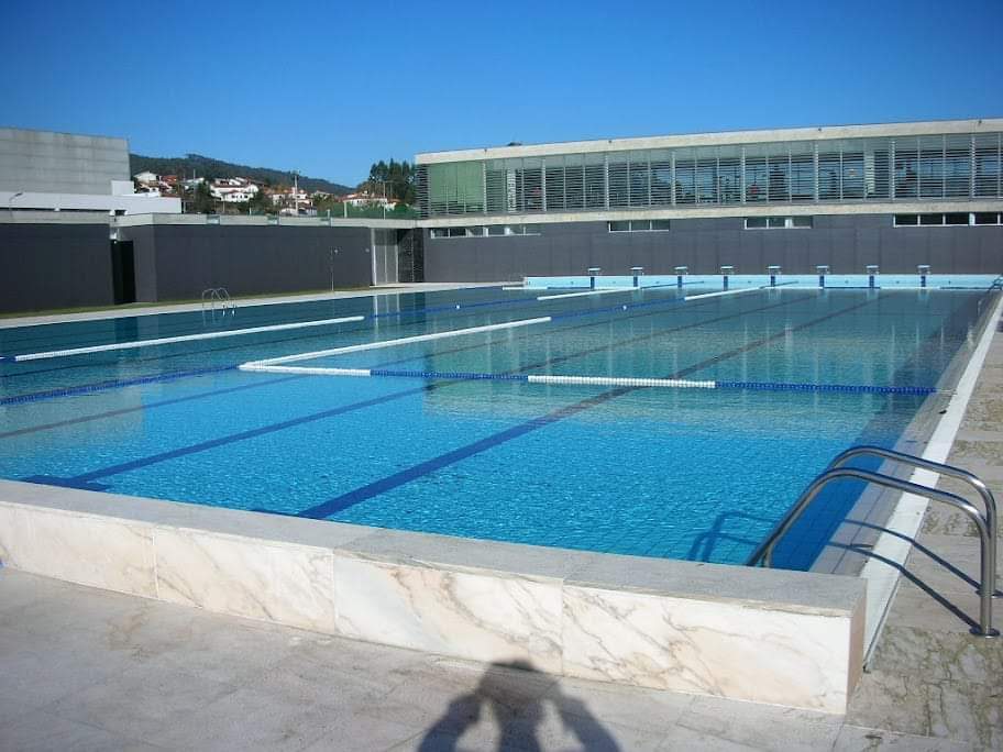 Piscinas Exteriores: Abriu a época